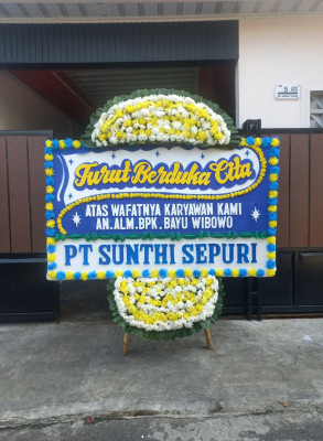 Papan Bunga Duka di Sindangsono