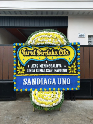 Papan Bunga Duka di Sindangsono